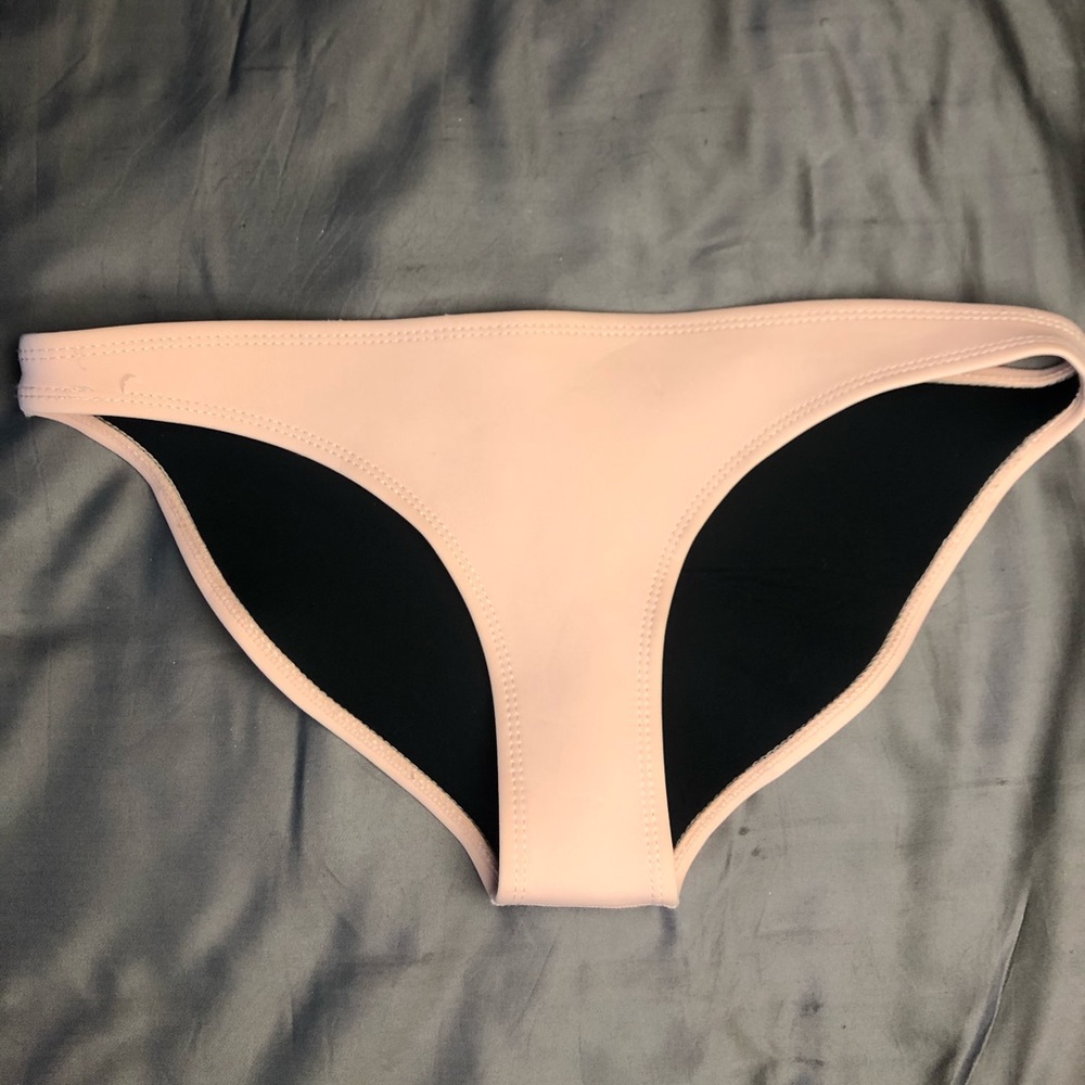 HOAKA Swimwear Peach Bottoms
